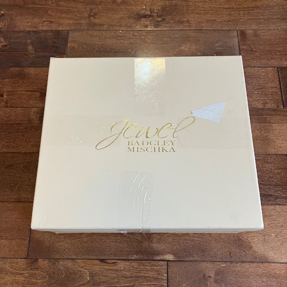 Badgley Mischka Jewel - Conroy Heels - Picture 7 of 9